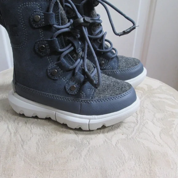 new SOREL EXPLORER girls Navy Blue LACE INDIA winter boots Sz 9